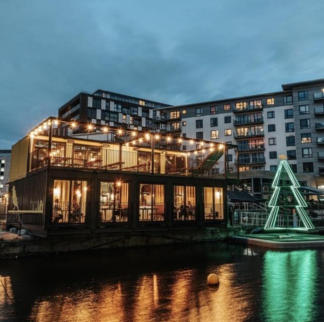 Deluxe River Canal View & Free Secure Parking! Leeds  Zewnętrze zdjęcie